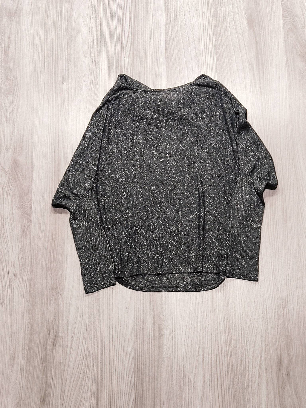 Ismeretlen márkájú szürke denevérujjú felsõ