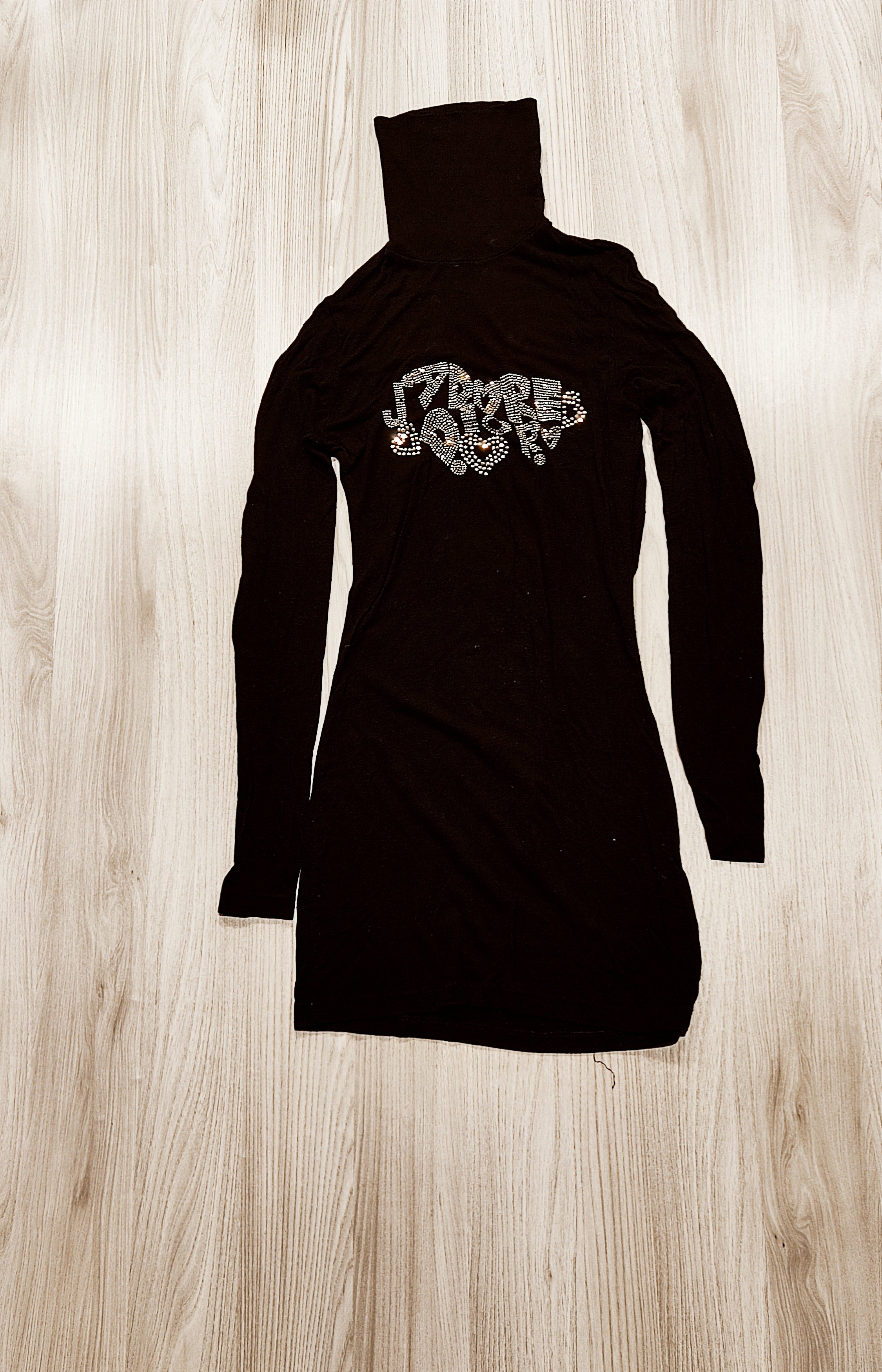 Comeor fekete garbós egyberuha