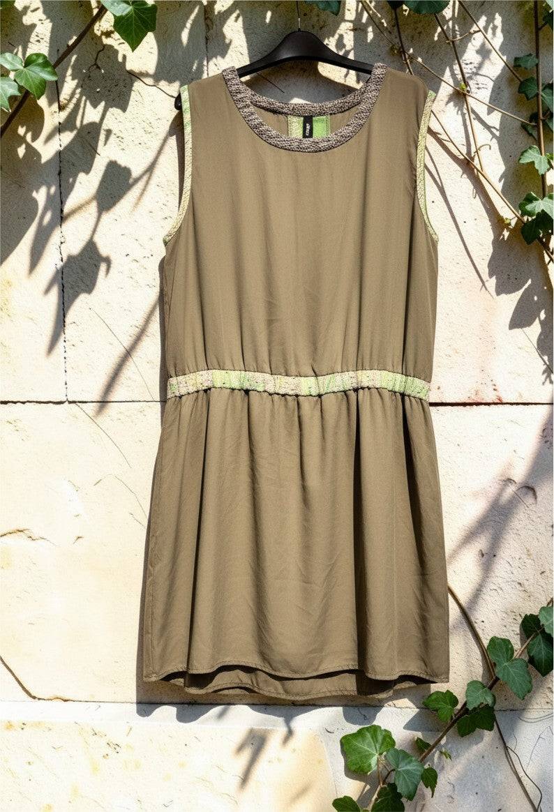 Exsept khaki ujjatlan miniruha