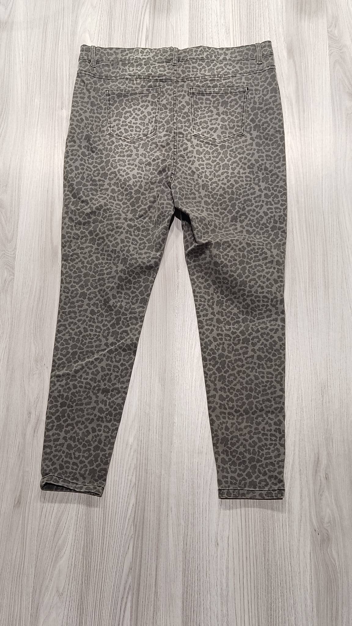Papaya szürke leopárd mintás skinny farmer