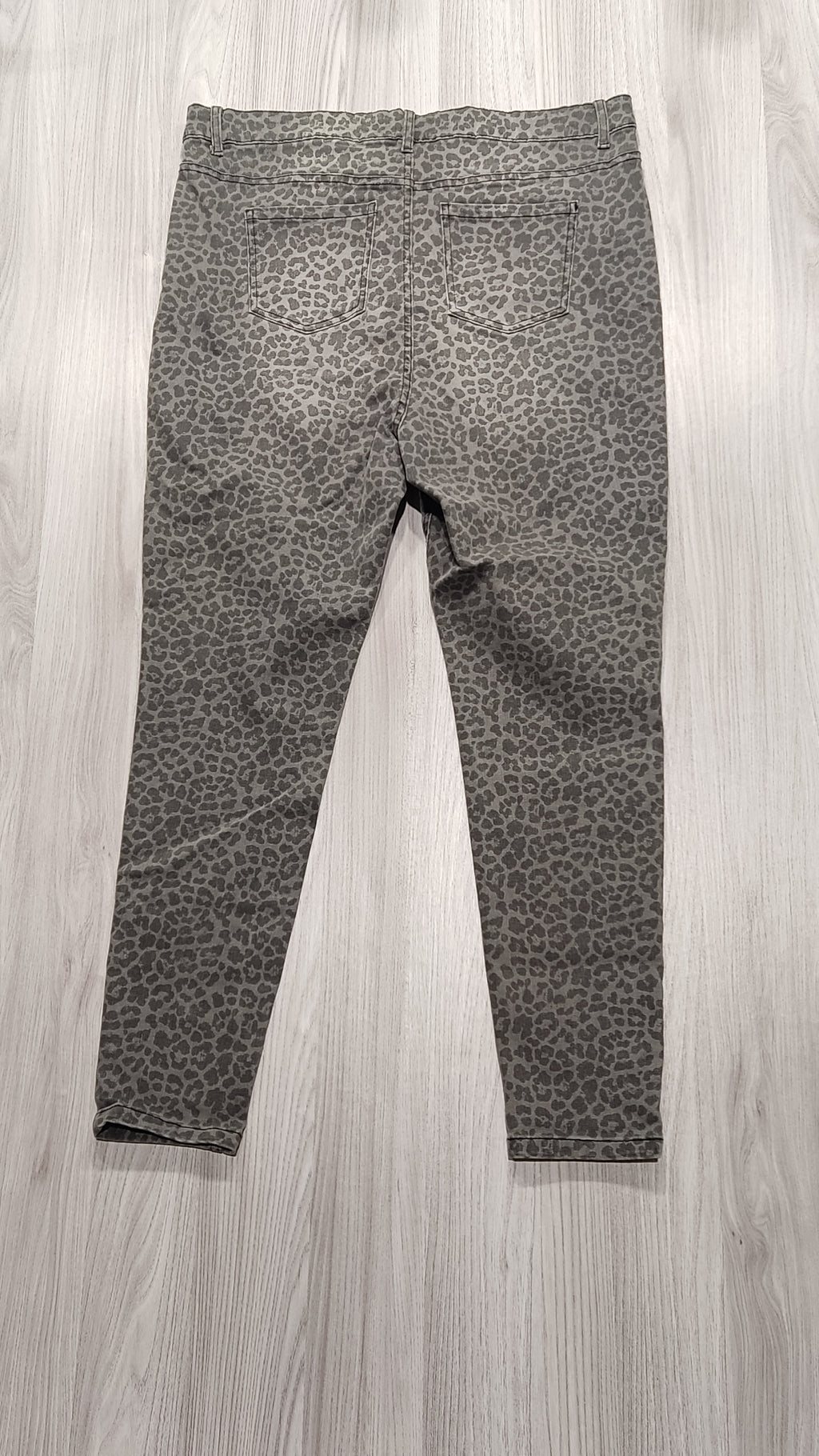 Papaya szürke leopárd mintás skinny farmer
