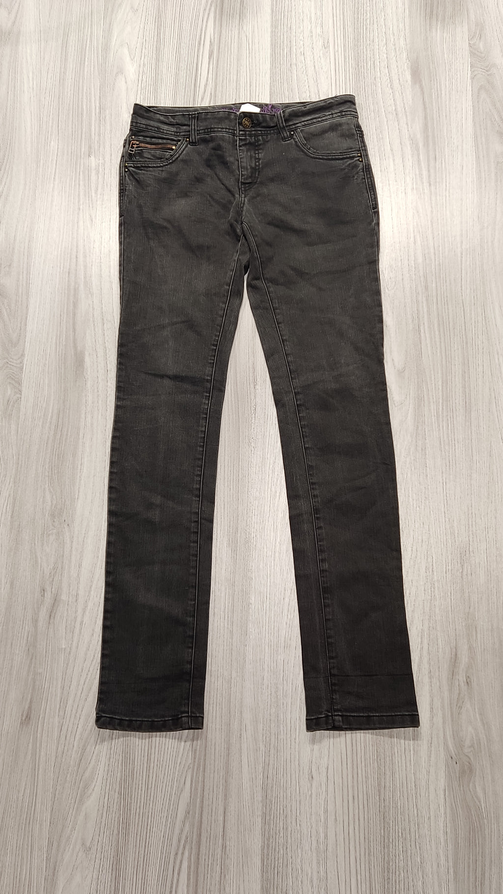 Only szürke skinny farmer
