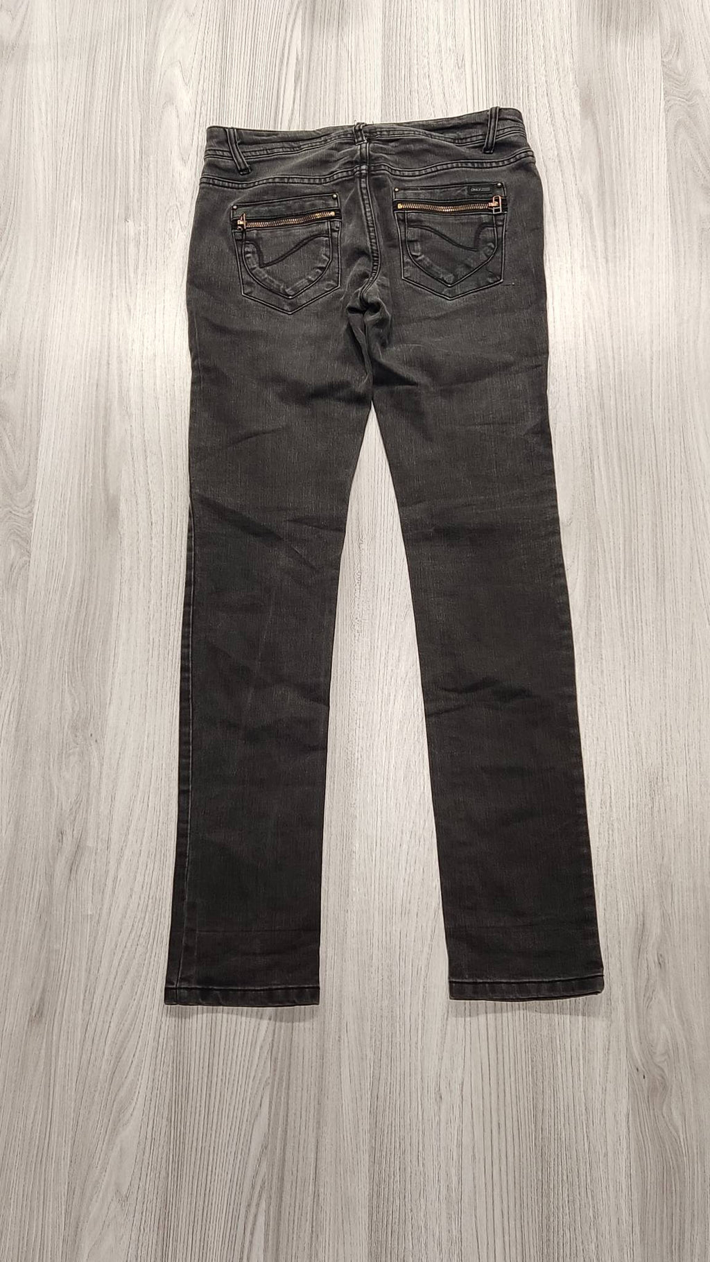 Only szürke skinny farmer