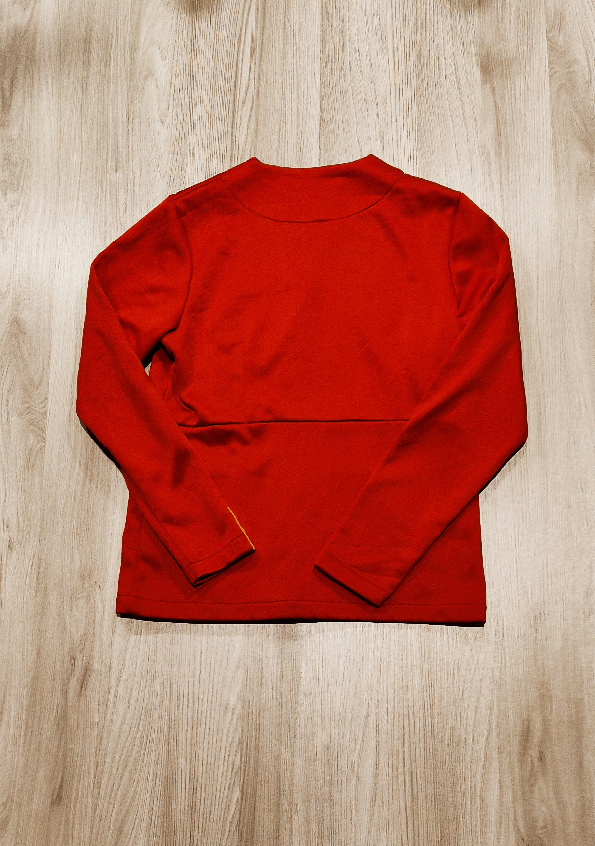Premium Uniform piros cipzáras felsõ