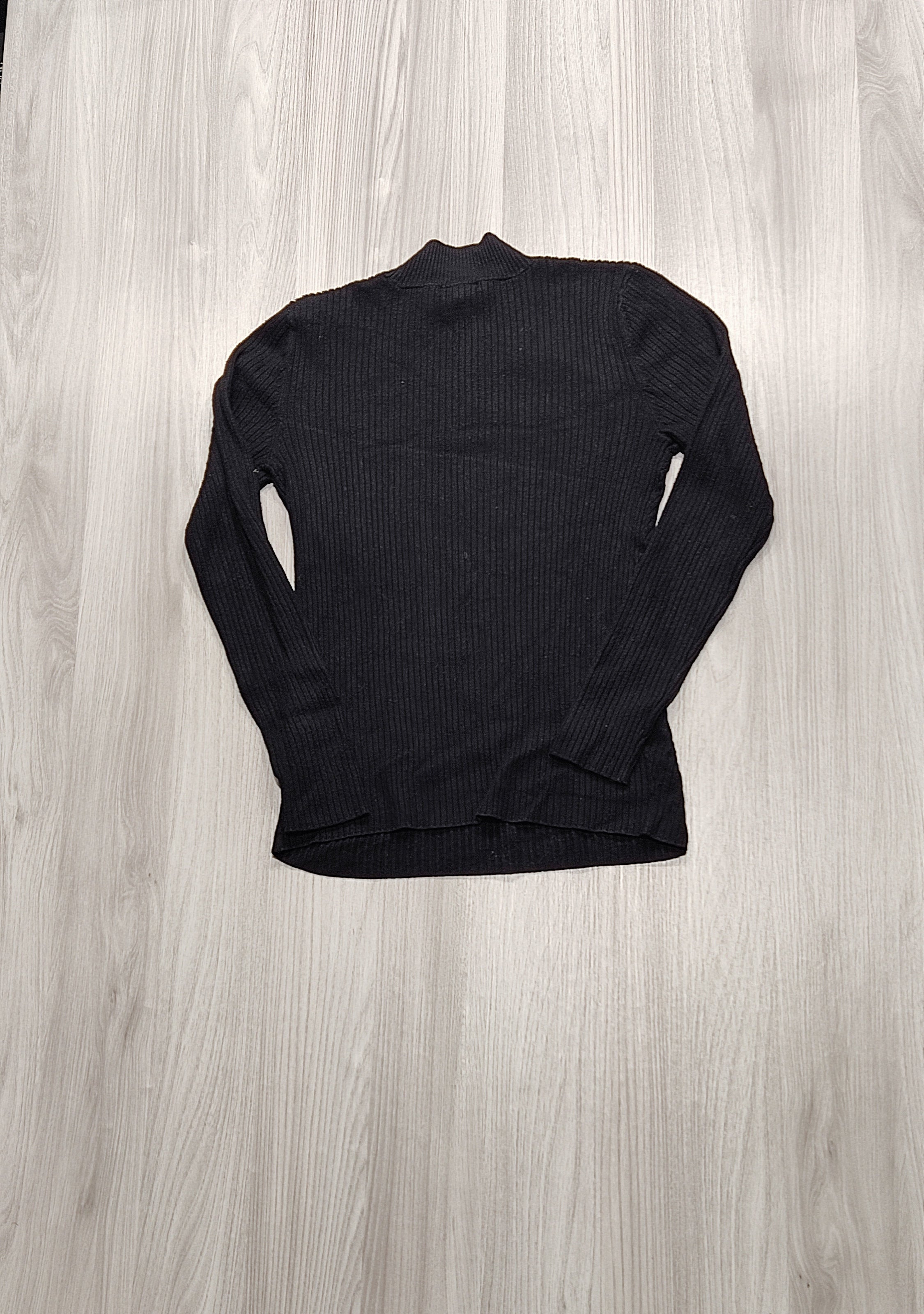 H&M fekete bordázott felsõ