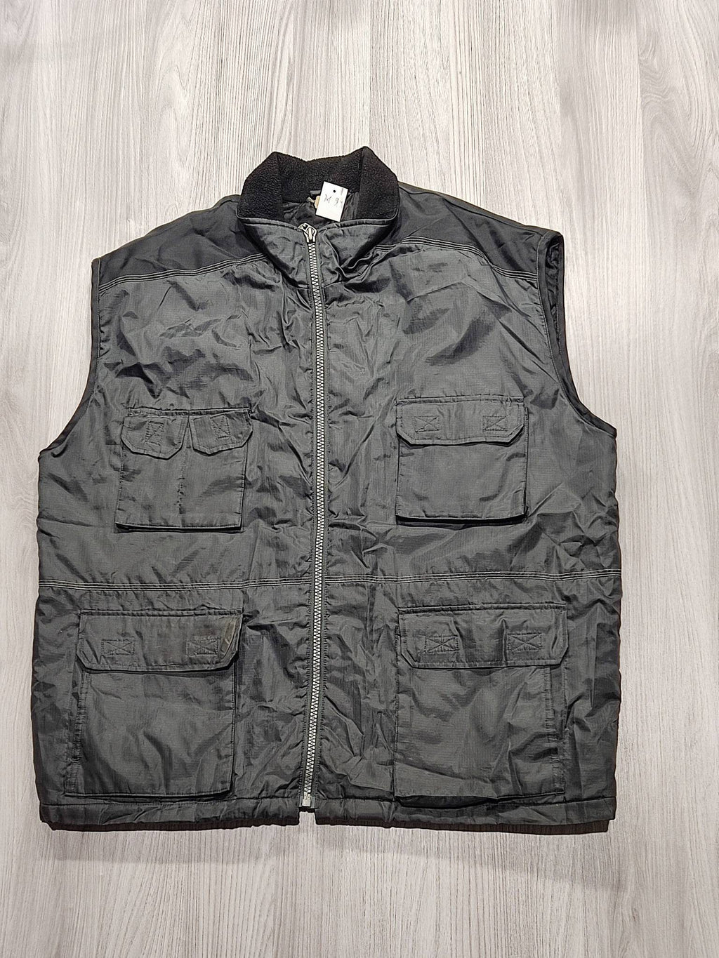 Fekete fényes zsebes mellény, fleece gallér