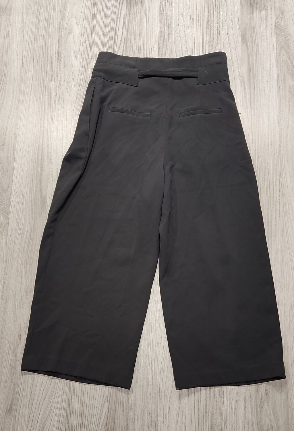 H&M fekete magas derekú rövidnadrág