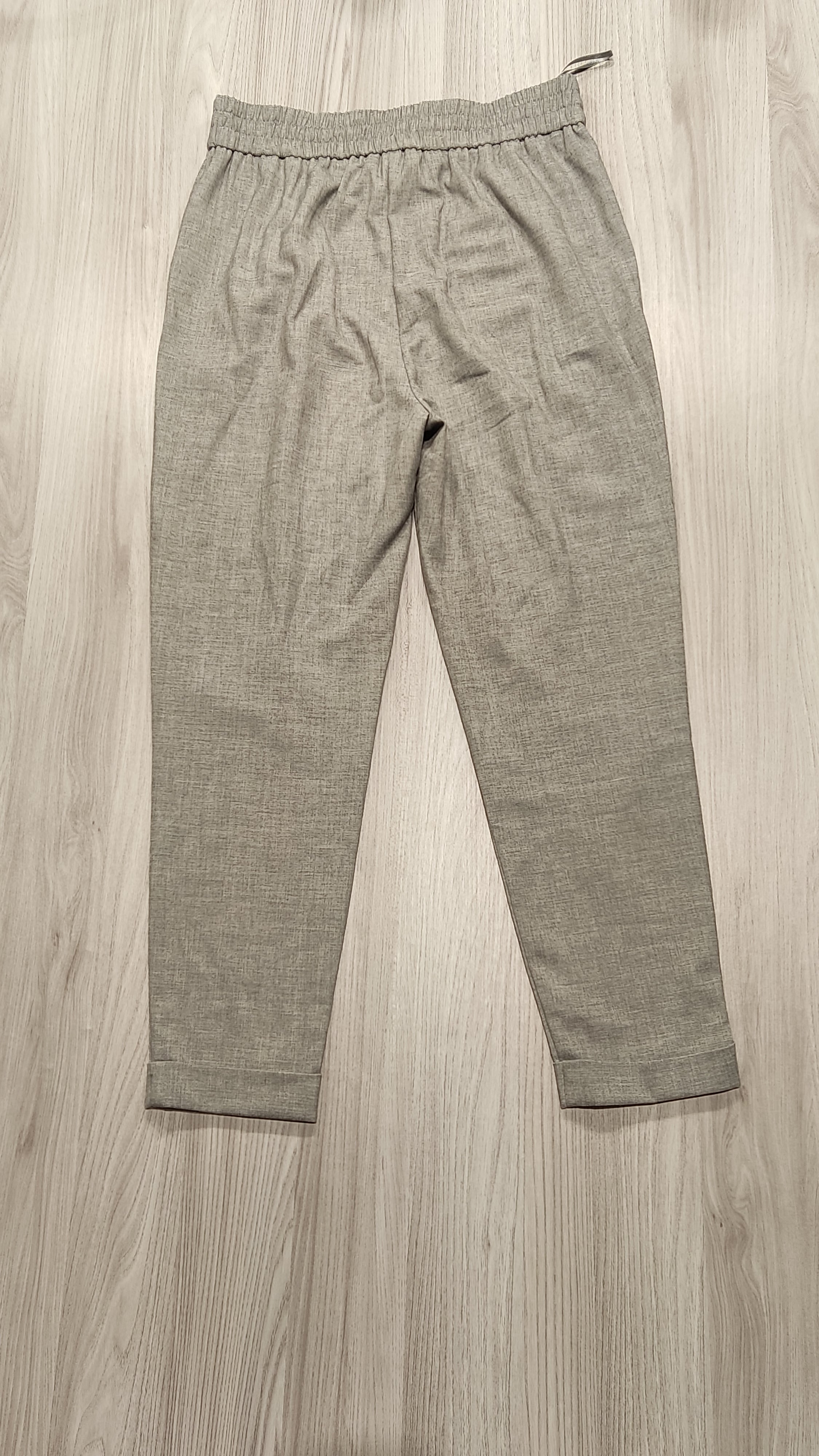 F&F világosszürke elegáns nadrág