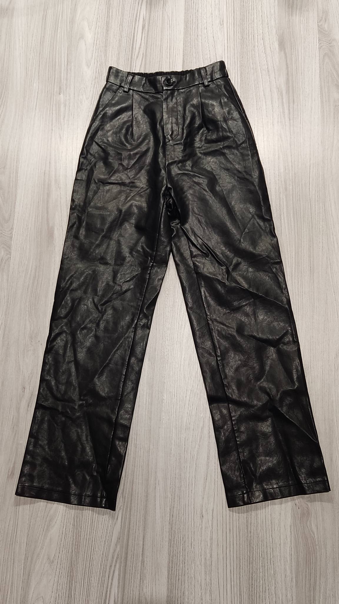 Fashion fekete mûbõr nadrág