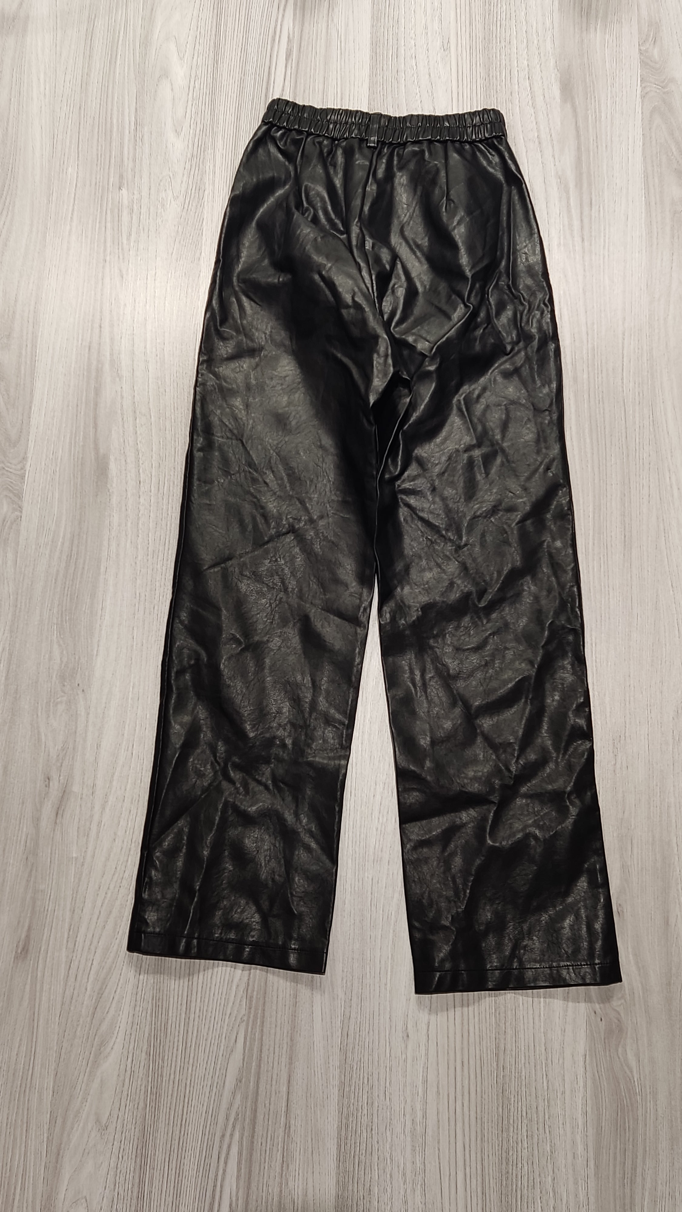 Fashion fekete mûbõr nadrág