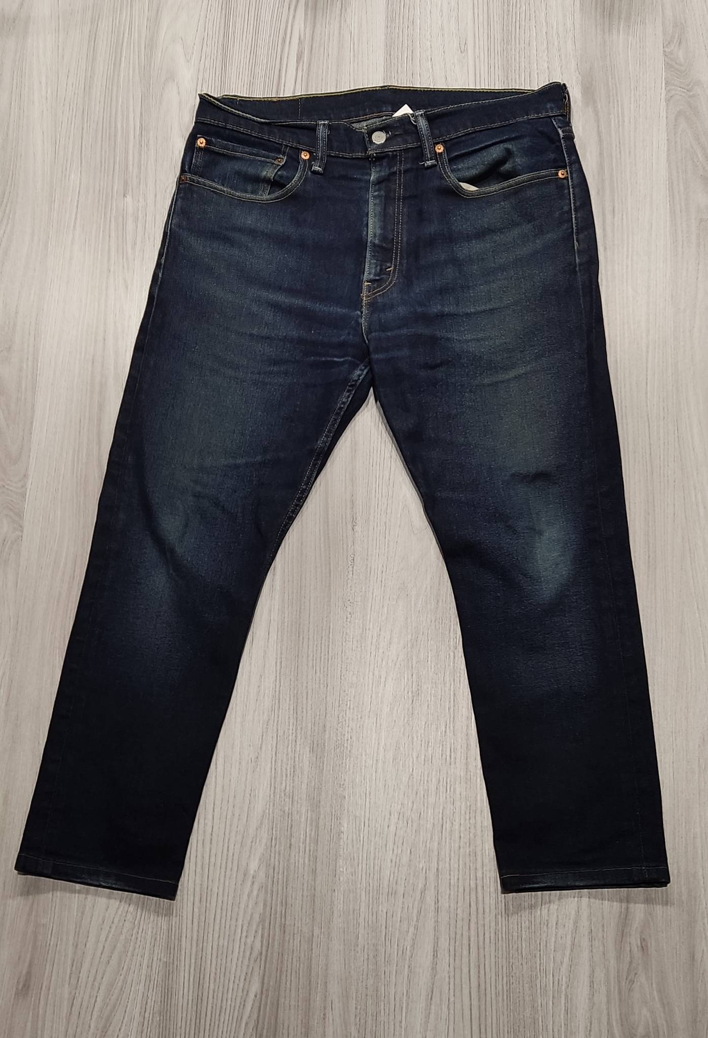 Levis sötétkék farmer