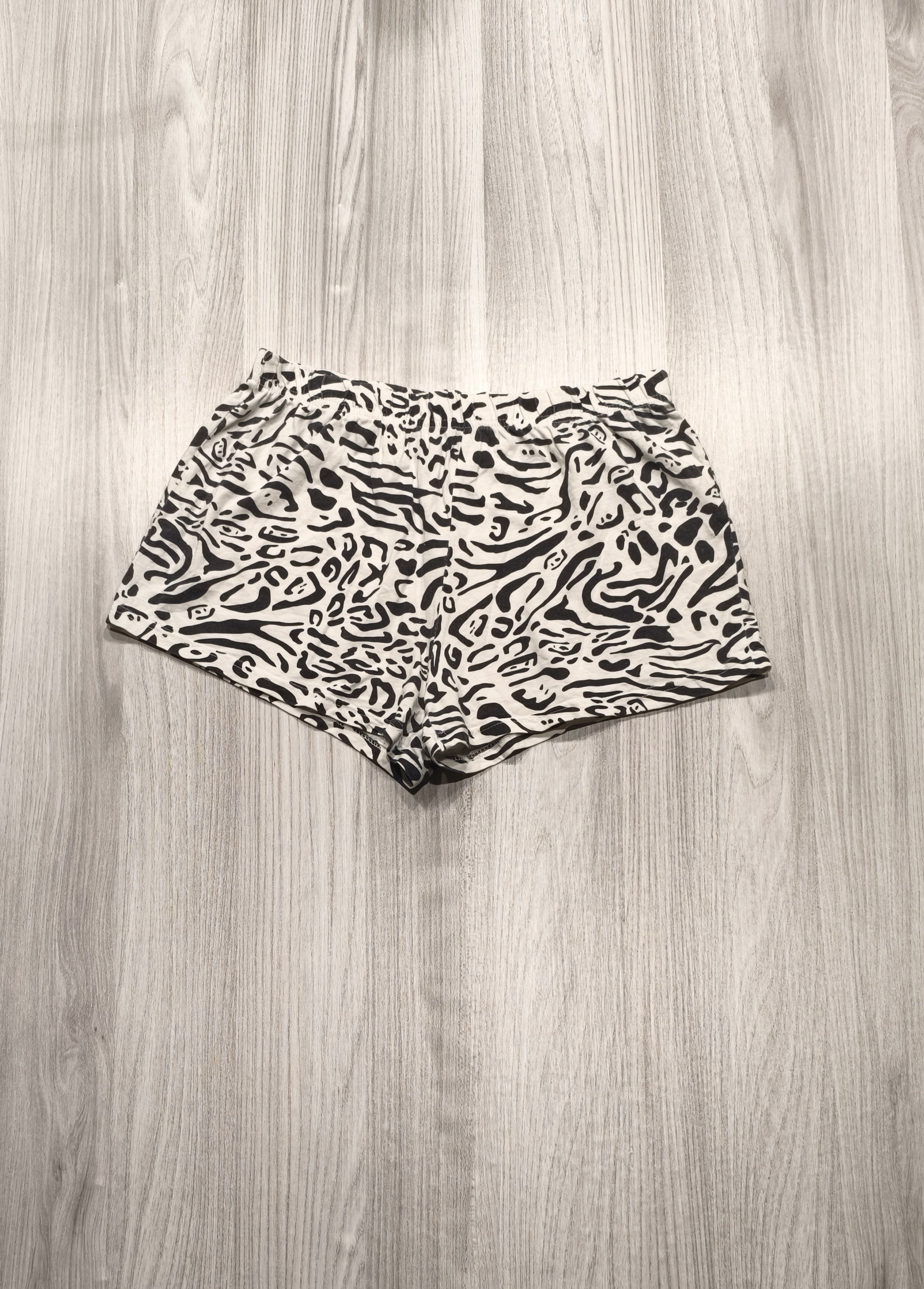 Zebra mintás rövidnadrág