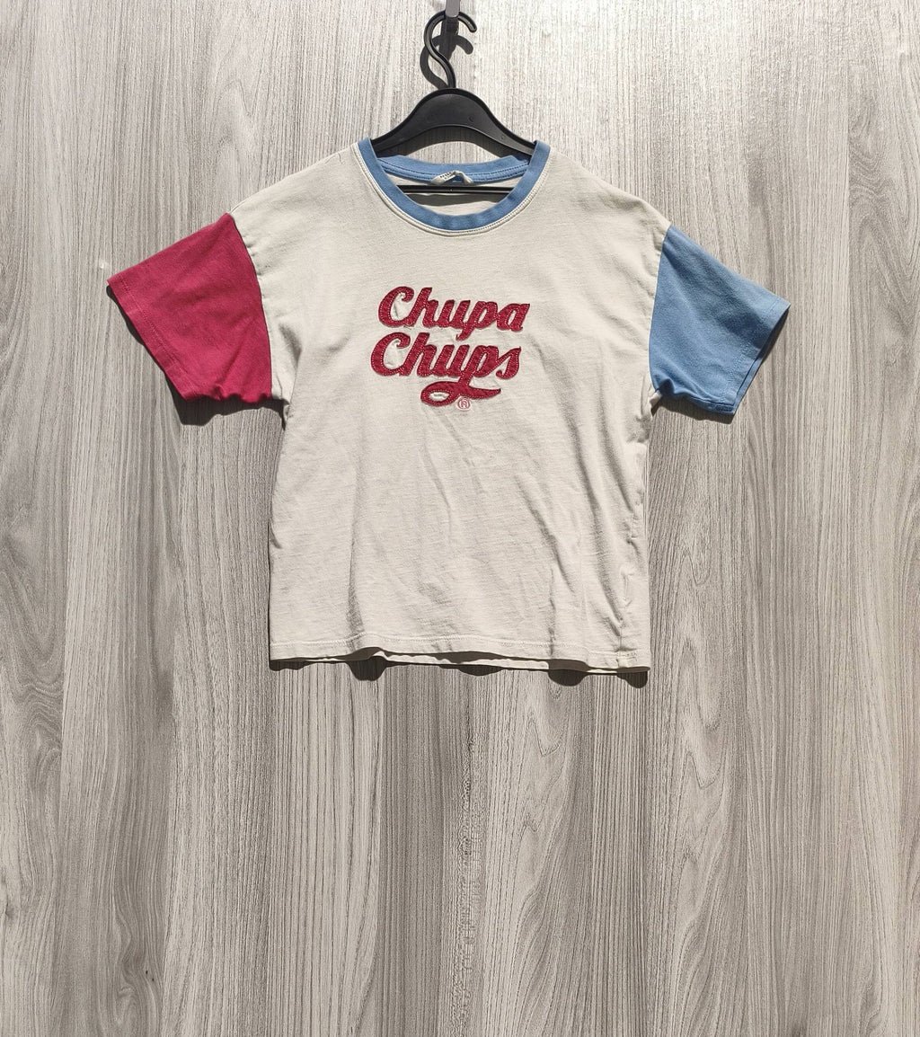 Reserved fehér színes ujjú Chupa Chups feliratos póló