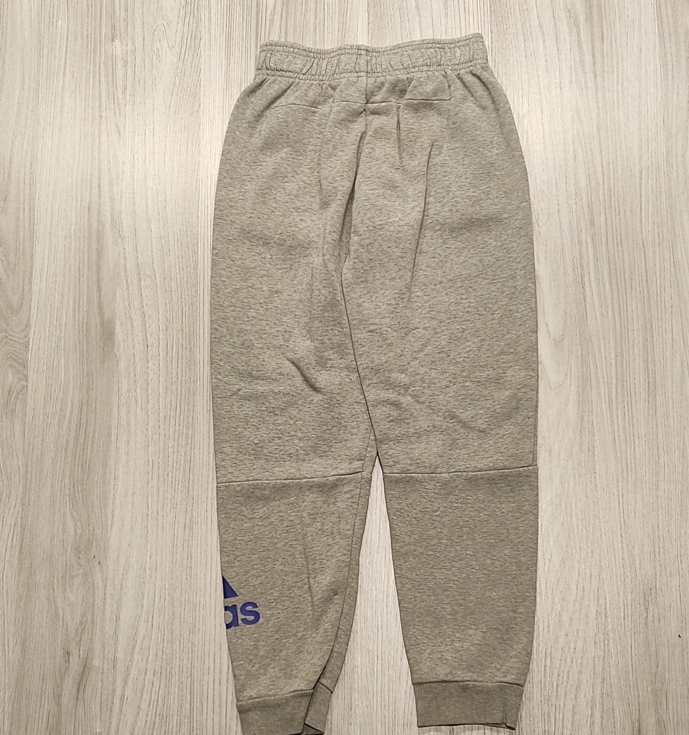 Adidas szürke melegítõnadrág