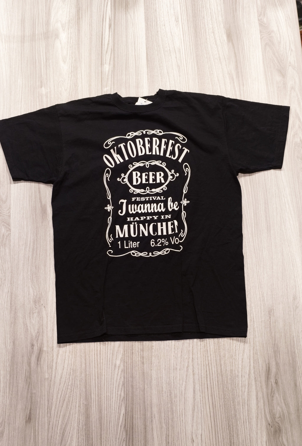 Fruit of the Loom fekete Oktoberfest mintás póló