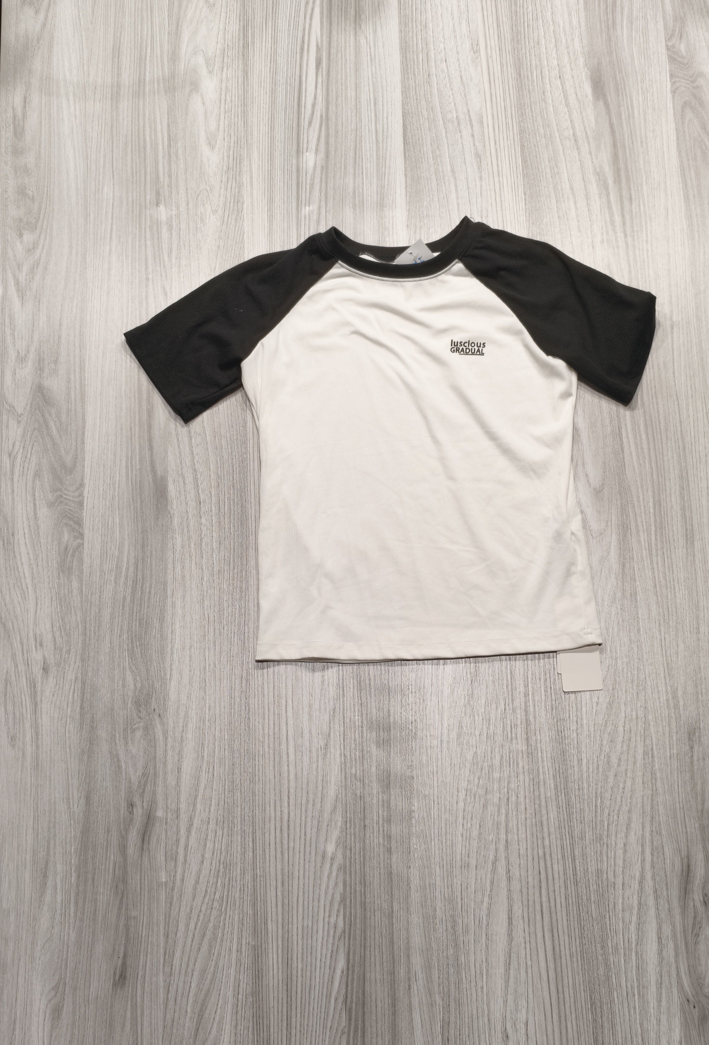 Luscious Gradual fekete-fehér sport póló