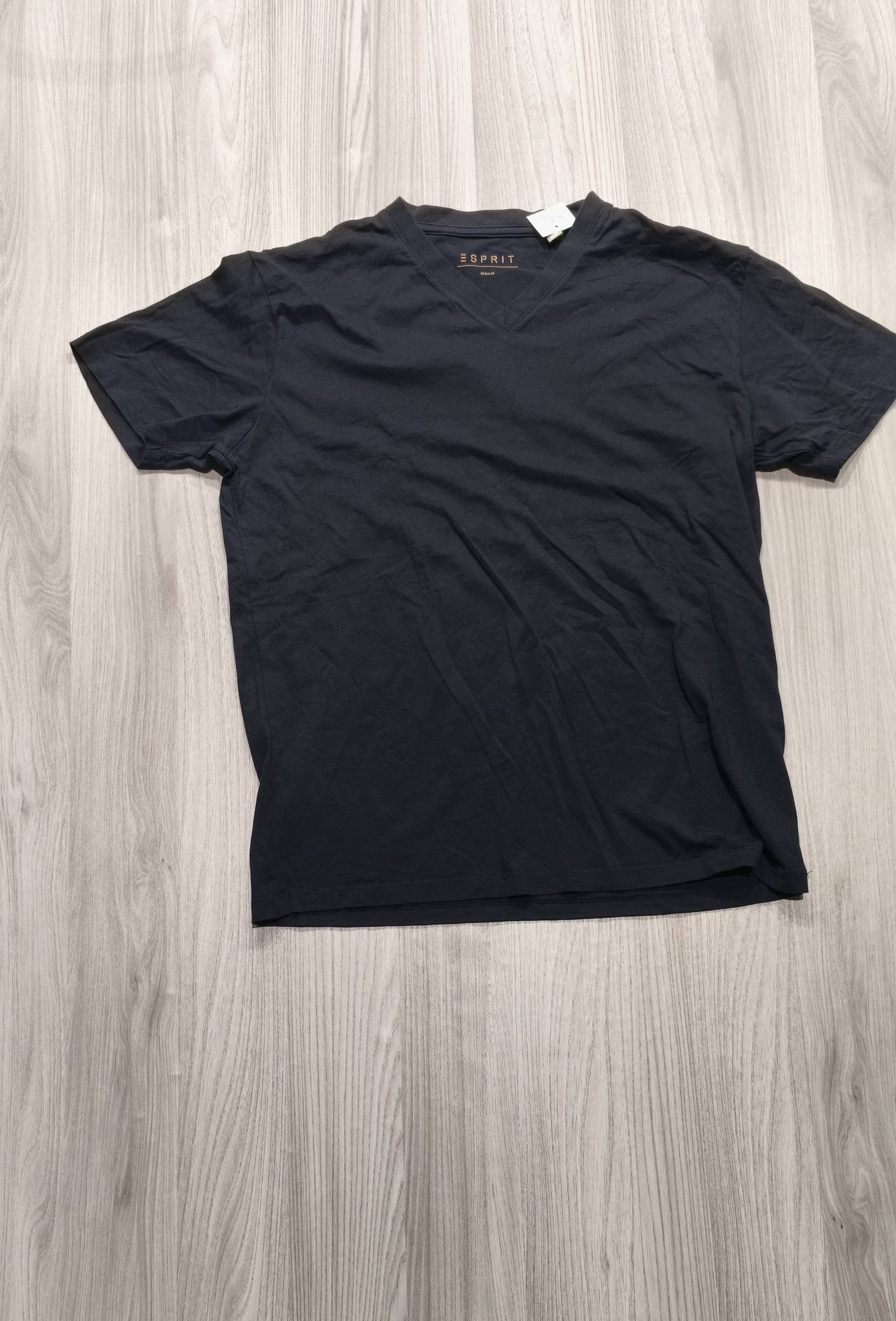 Esprit fekete V-nyakú póló