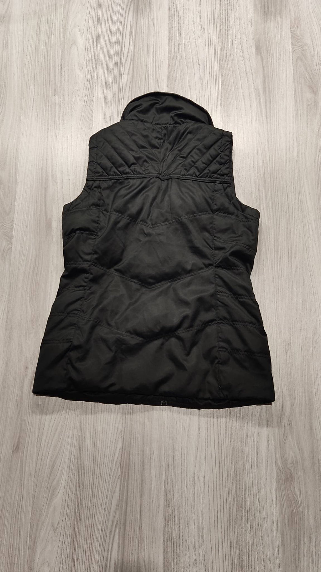 Adidas fekete steppelt mellény