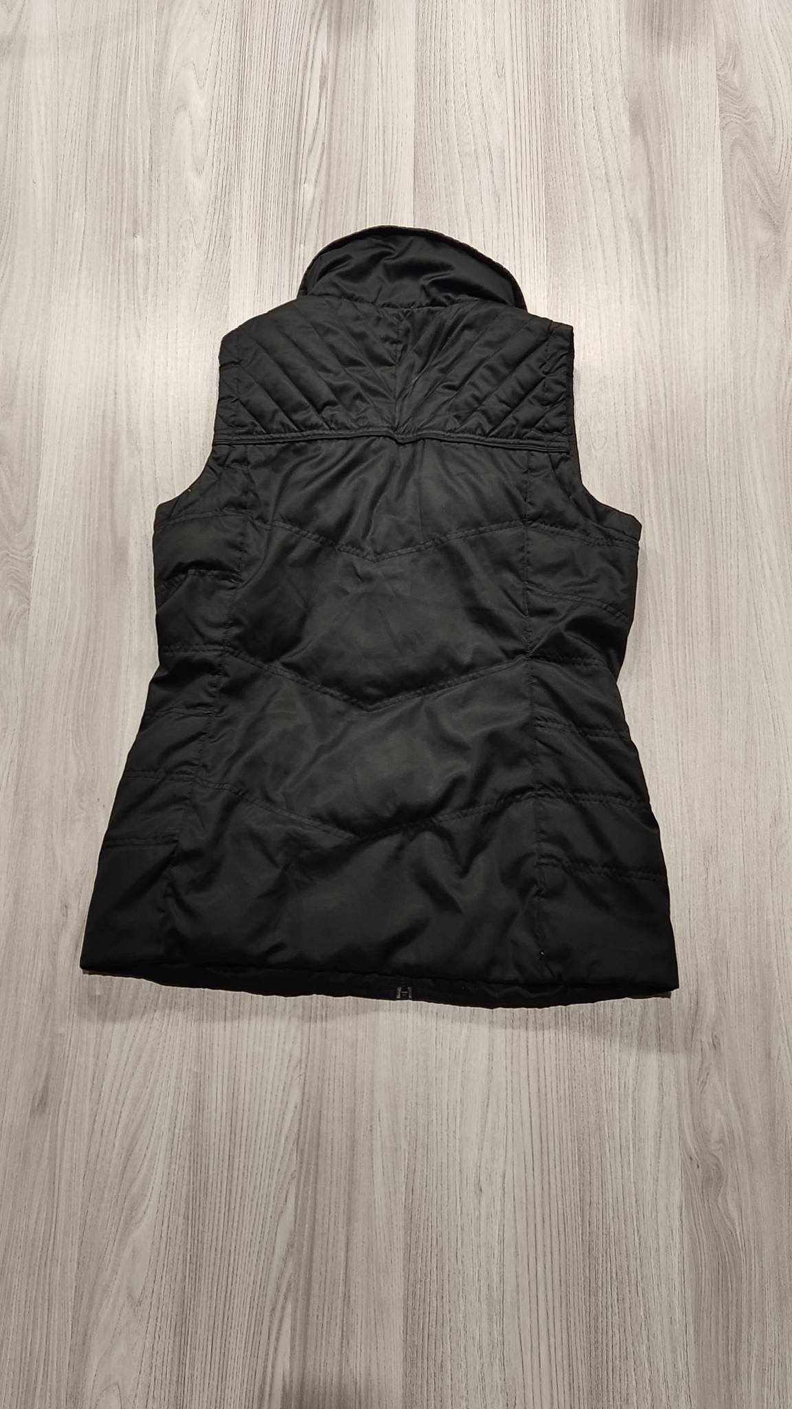 Adidas fekete steppelt mellény