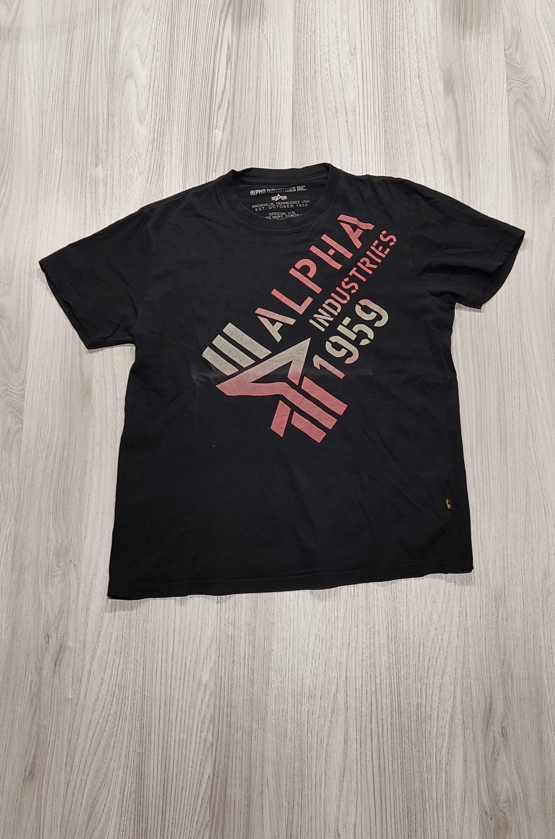 Alpha Industries fekete póló